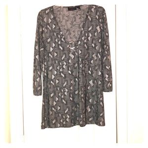 Long sleeve gray,silver and black tunic.smoke free